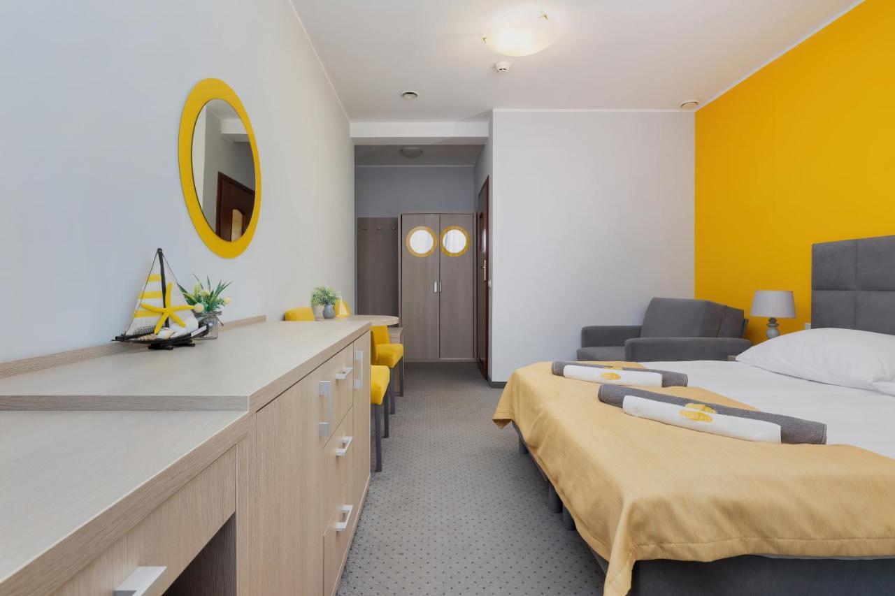 Solaris Hotell Pobierowo Exteriör bild