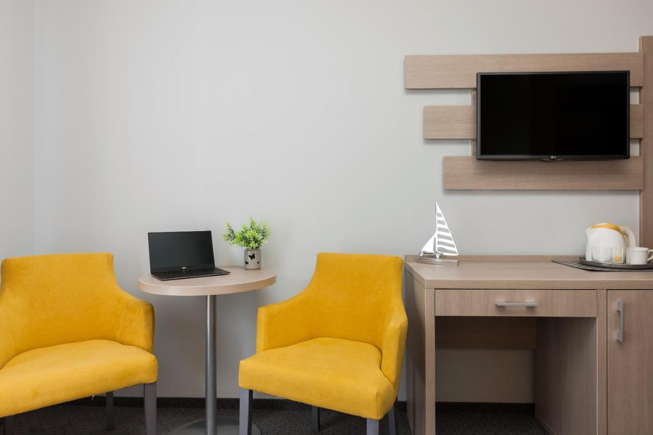 Solaris Hotell Pobierowo Exteriör bild