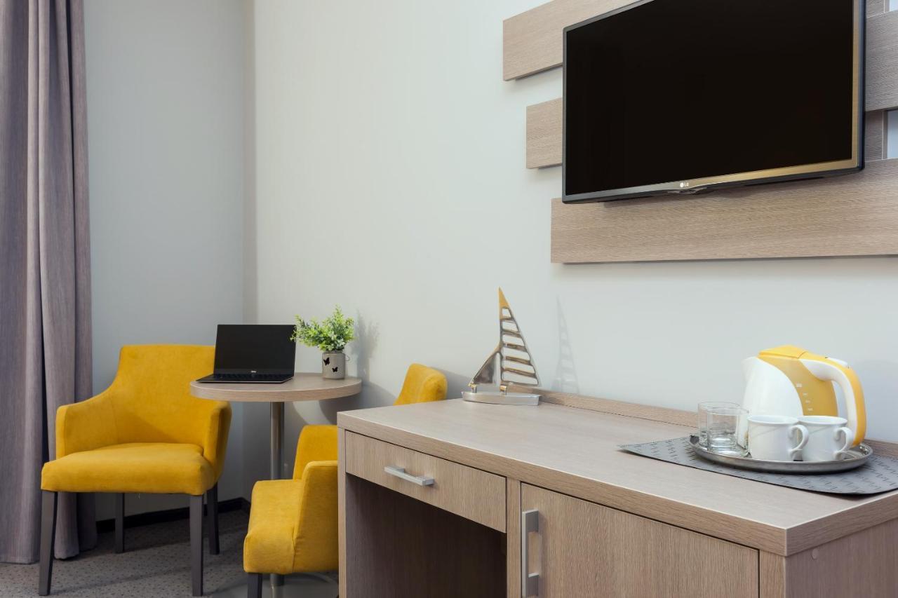 Solaris Hotell Pobierowo Exteriör bild