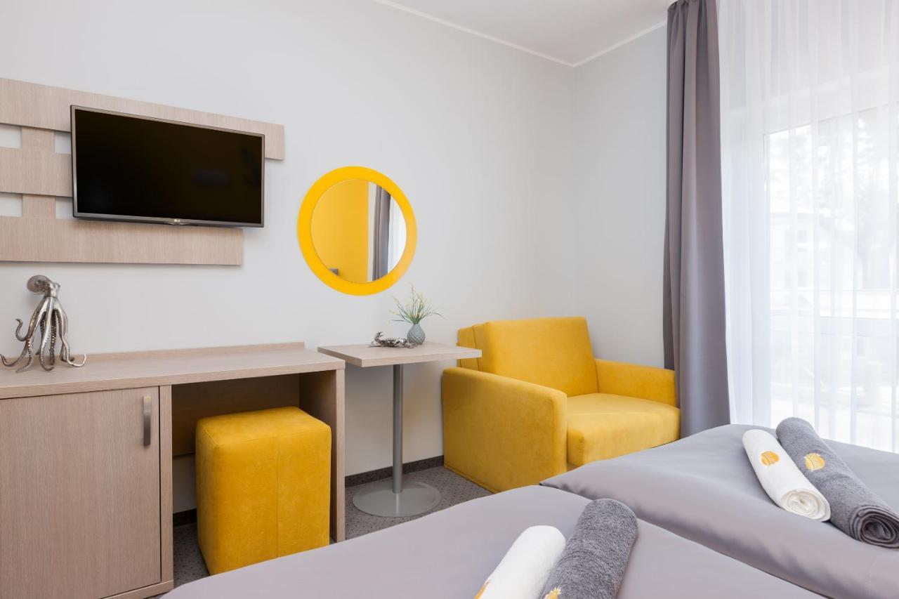 Solaris Hotell Pobierowo Exteriör bild