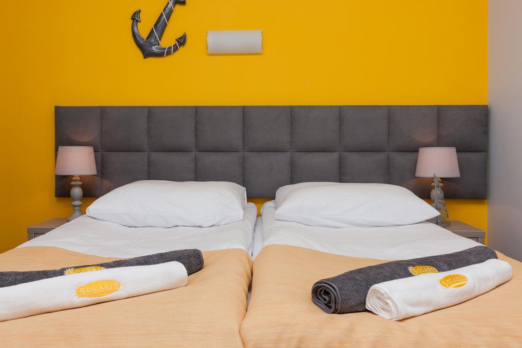 Solaris Hotell Pobierowo Exteriör bild