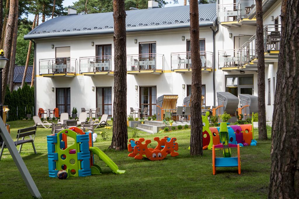 Solaris Hotell Pobierowo Exteriör bild
